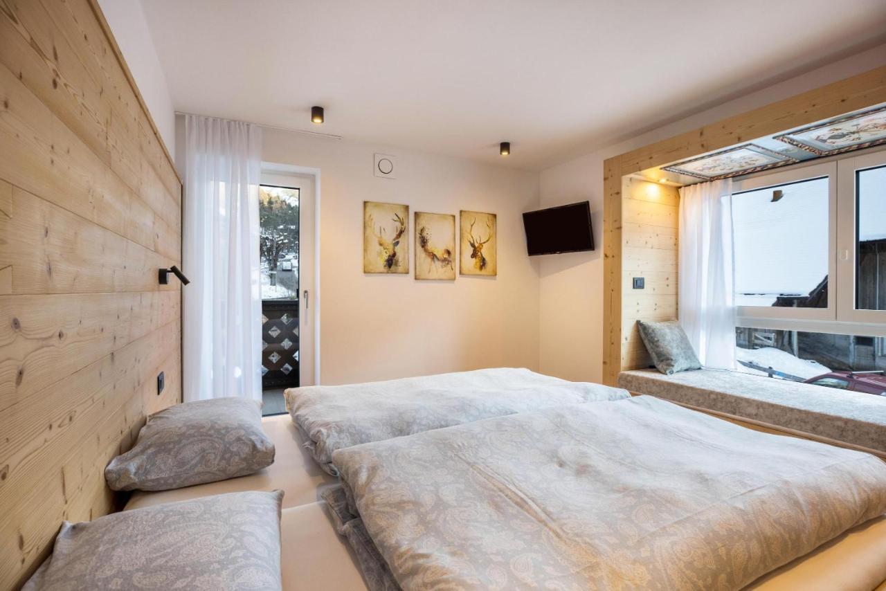 Apartments Armeri Blue Dolomites San Vigilio Di Marebbe Eksteriør bilde